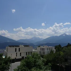 holidayhome-omyxl.innsbruckaustriahotels.com/