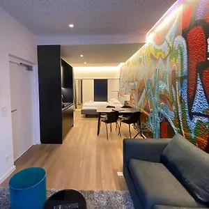 https://blackhome-graz-i-contactless-check-in.graz-austria-hotels.com