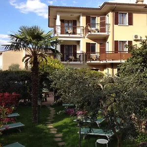 https://hotel-erika-malcesine.hotelinveneto.com